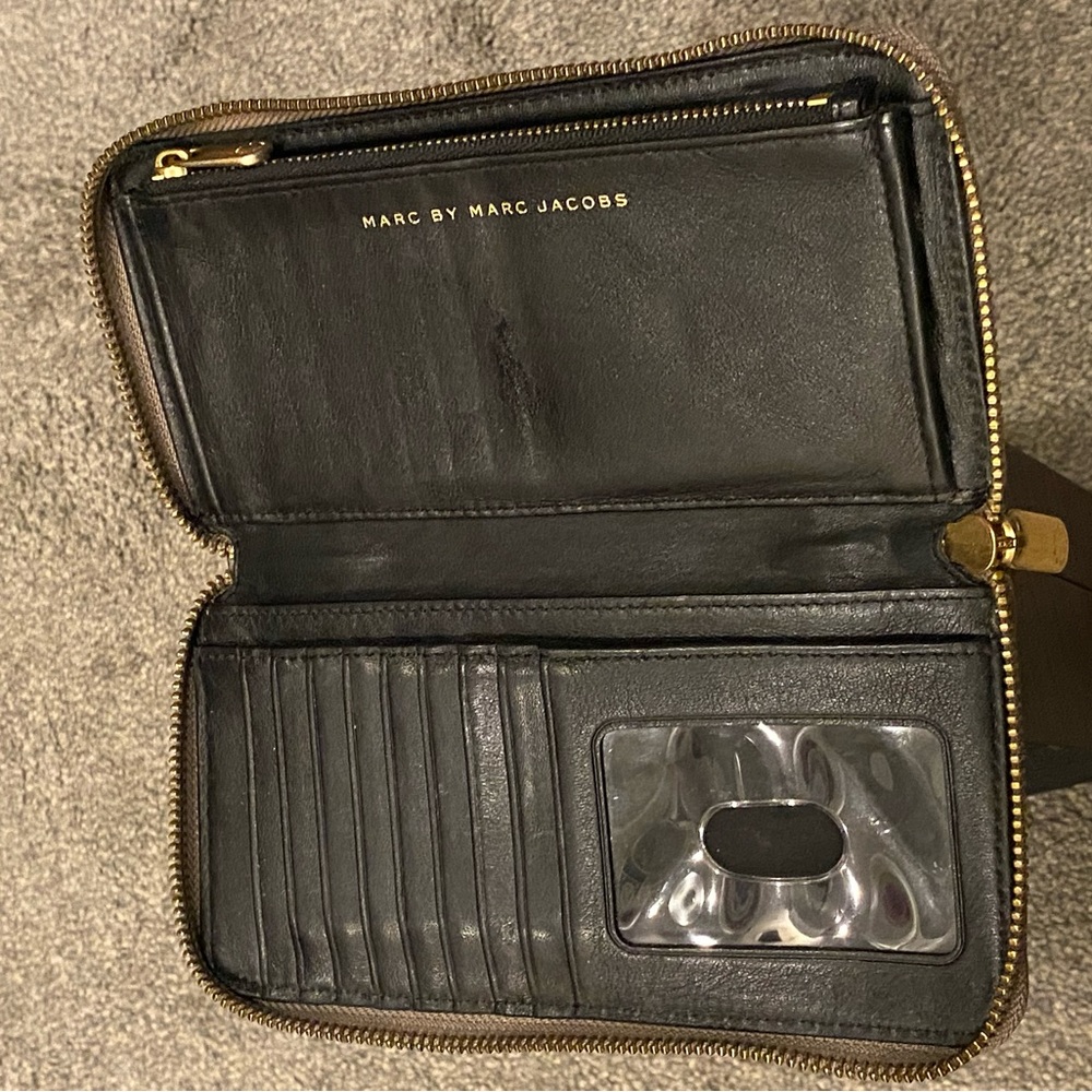 Marc Jacobs Wallet - Picture 6 of 7